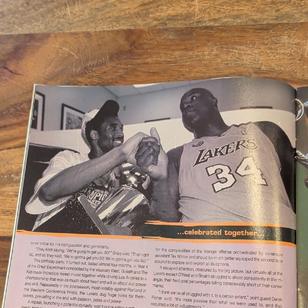Hoop Magazine December 2000 Issue - Picture 6 of 8